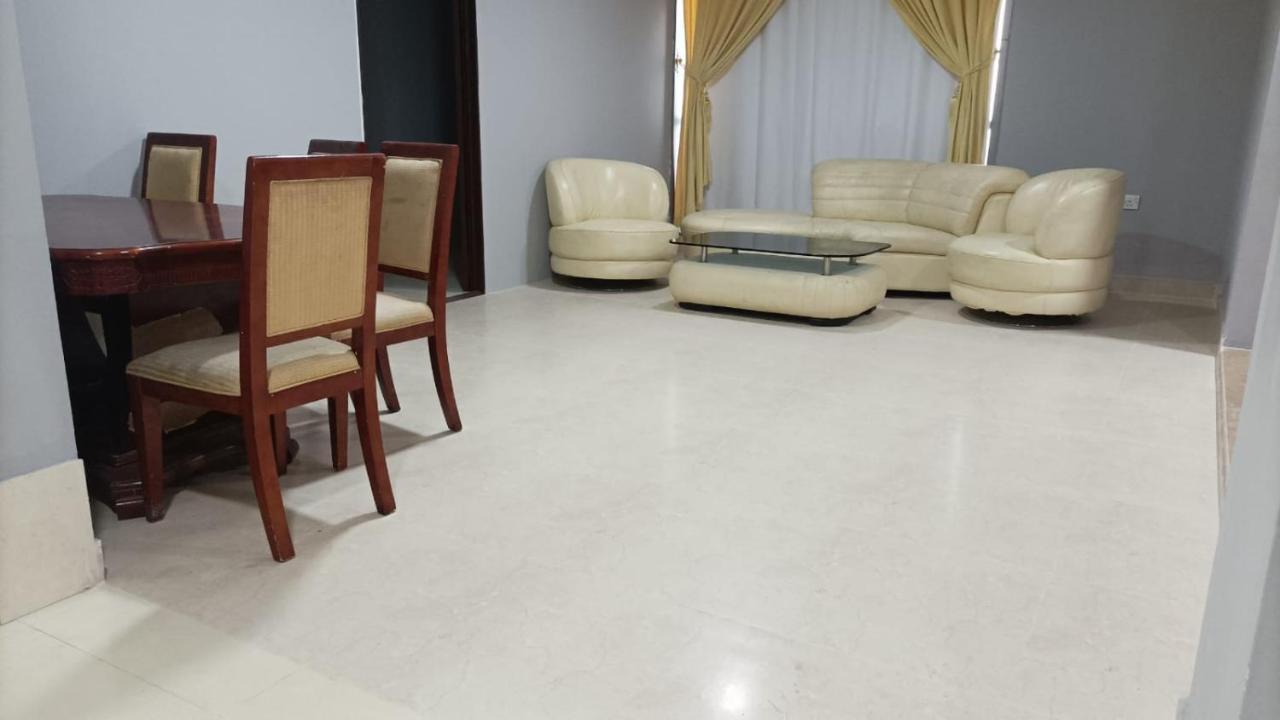 Almansoori Villa2022 Ντόχα Δωμάτιο φωτογραφία